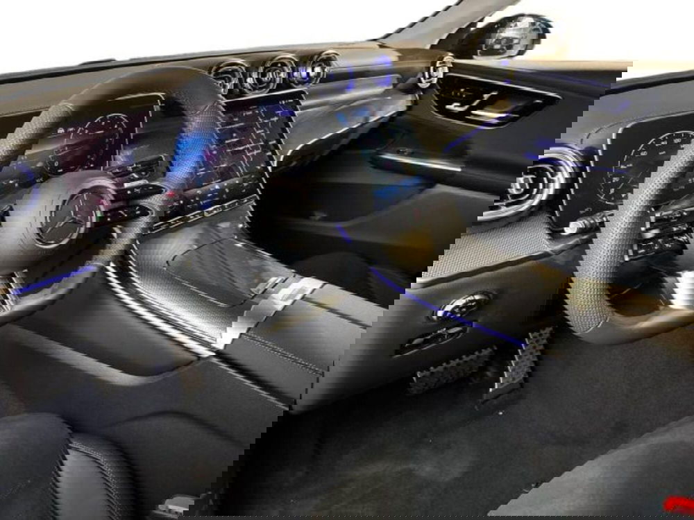 Mercedes-Benz GLC nuova a Bologna (11)