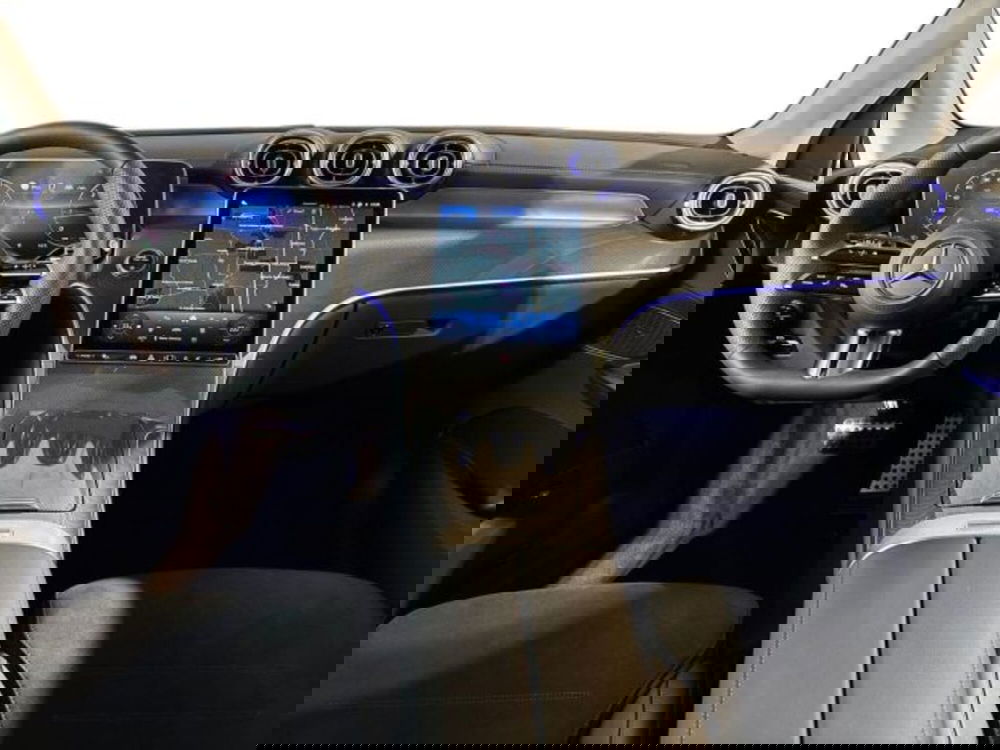 Mercedes-Benz GLC nuova a Bologna (13)