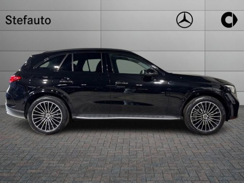 Mercedes-Benz GLC nuova a Bologna (2)