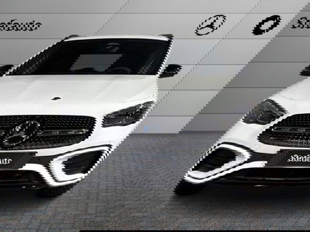 Mercedes-Benz GLA SUV nuova a Bologna (4)