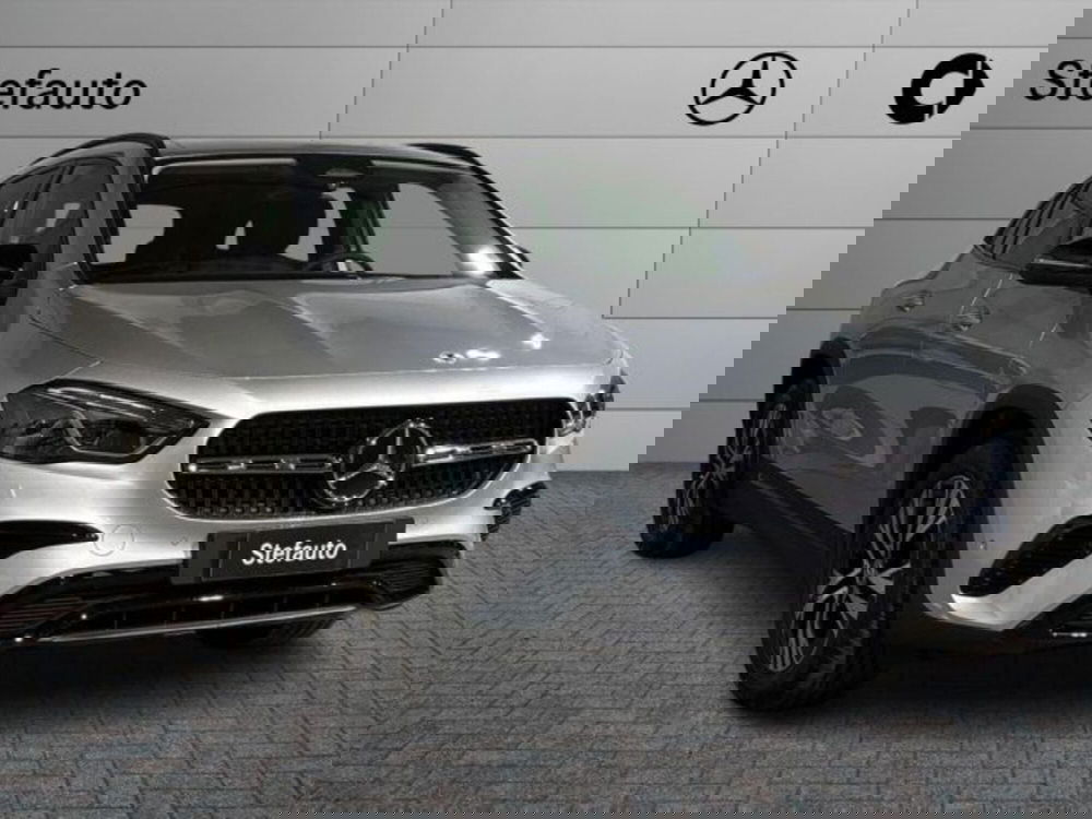 Mercedes-Benz GLA SUV nuova a Bologna