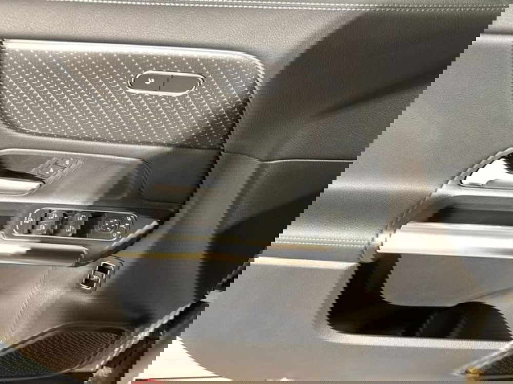 Mercedes-Benz GLA SUV nuova a Bologna (10)