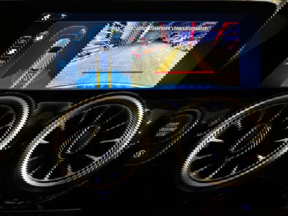 Mercedes-Benz GLA SUV nuova a Bologna (12)