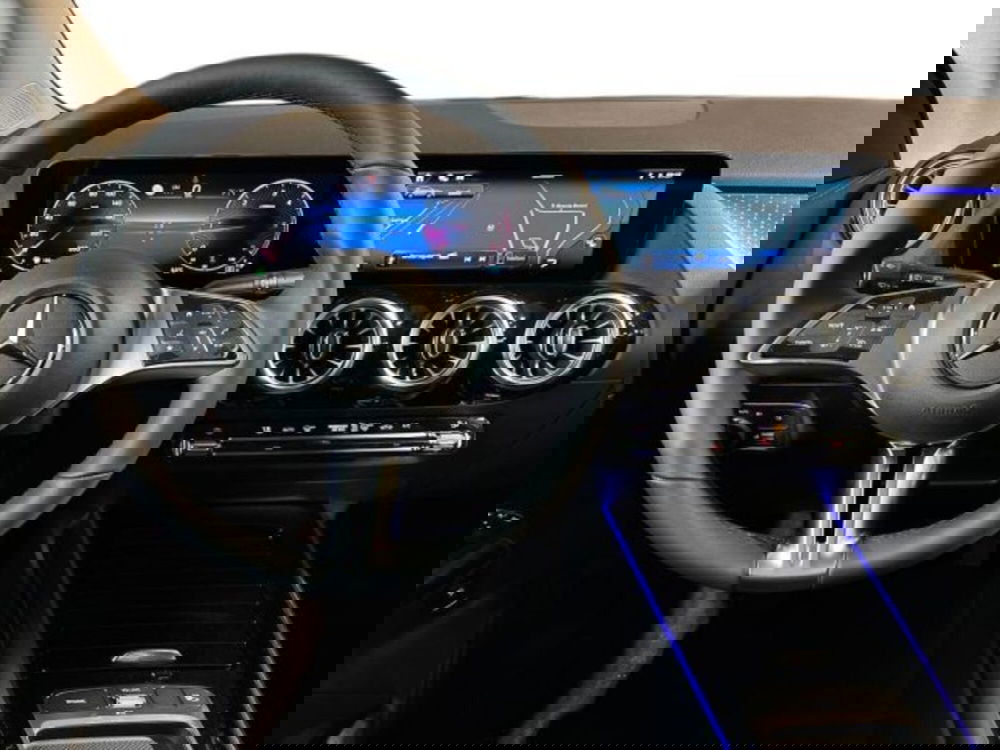 Mercedes-Benz GLA SUV nuova a Bologna (14)