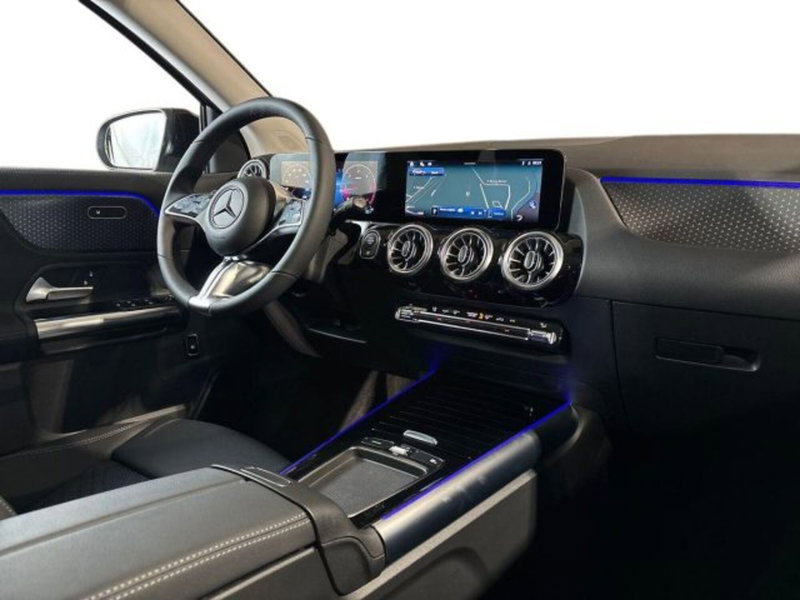 Mercedes-Benz GLA SUV nuova a Bologna (15)