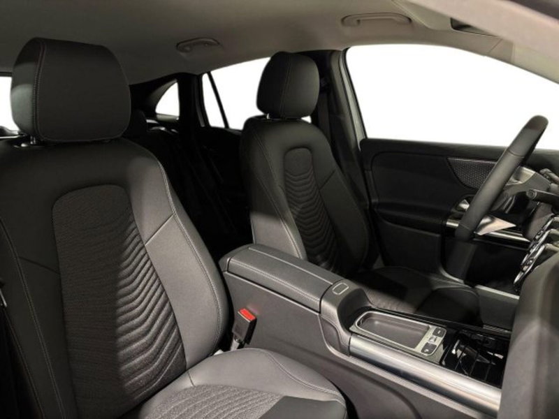 Mercedes-Benz GLA SUV nuova a Bologna (16)