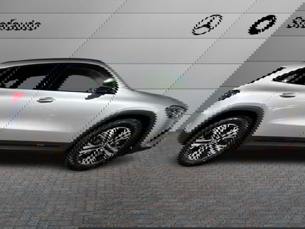 Mercedes-Benz GLA SUV nuova a Bologna (2)