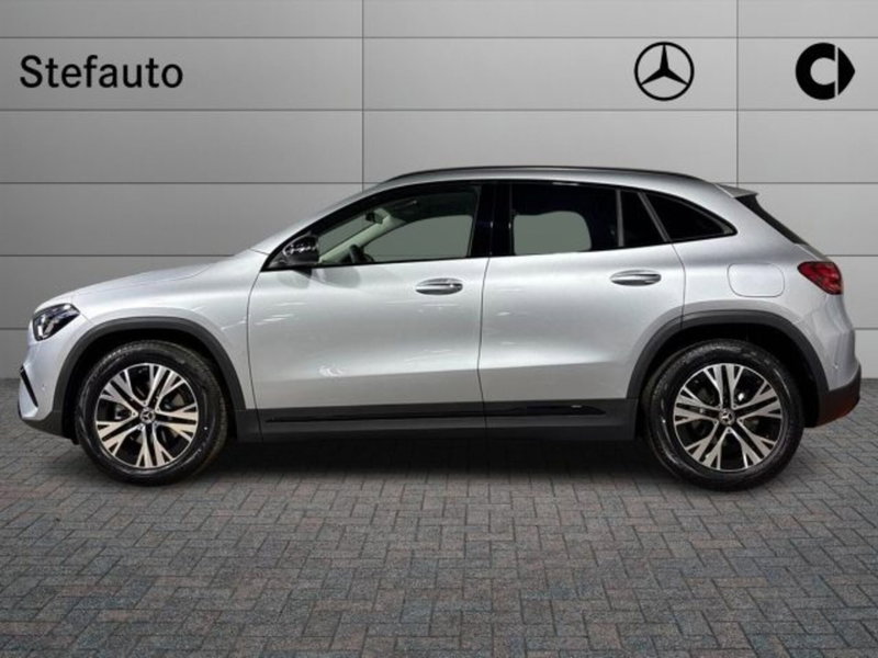 Mercedes-Benz GLA SUV nuova a Bologna (3)