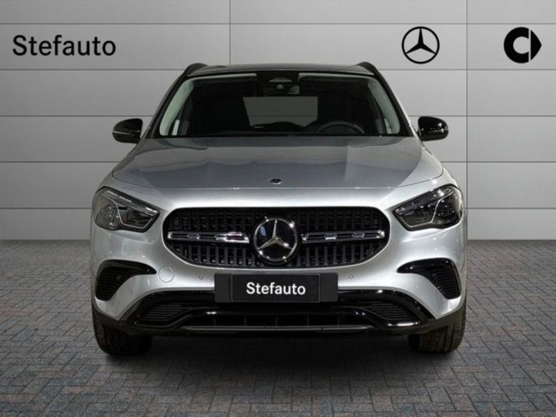 Mercedes-Benz GLA SUV nuova a Bologna (4)