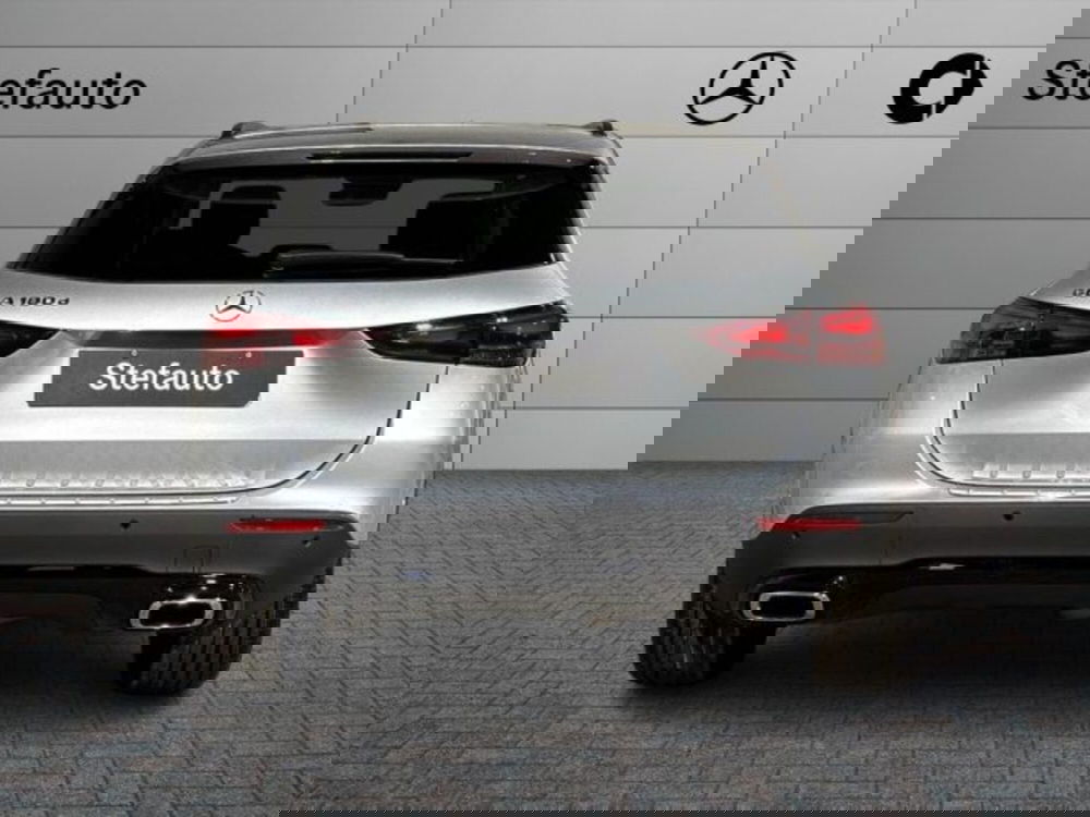 Mercedes-Benz GLA SUV nuova a Bologna (6)