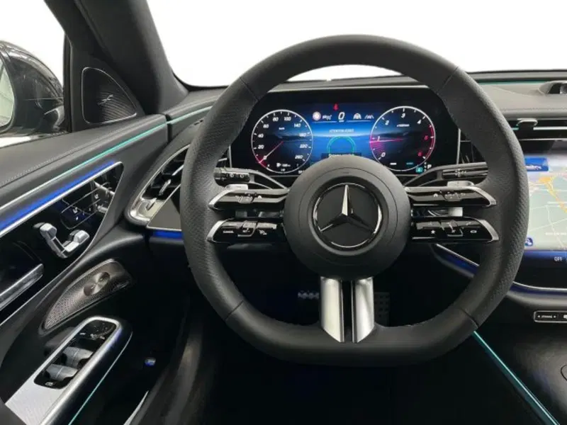 Mercedes-Benz Classe E Station Wagon nuova a Verona (11)