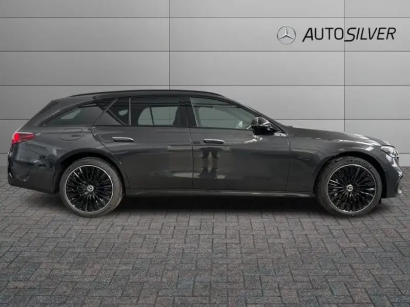 Mercedes-Benz Classe E Station Wagon nuova a Verona (5)