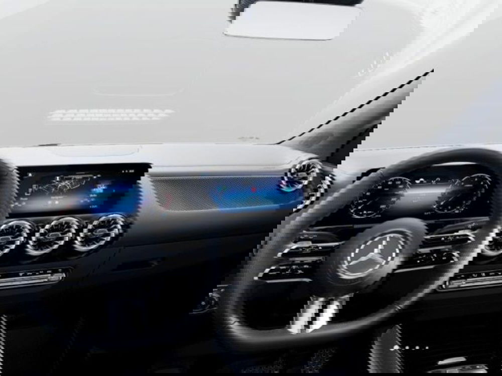 Mercedes-Benz GLA SUV nuova a Verona (5)