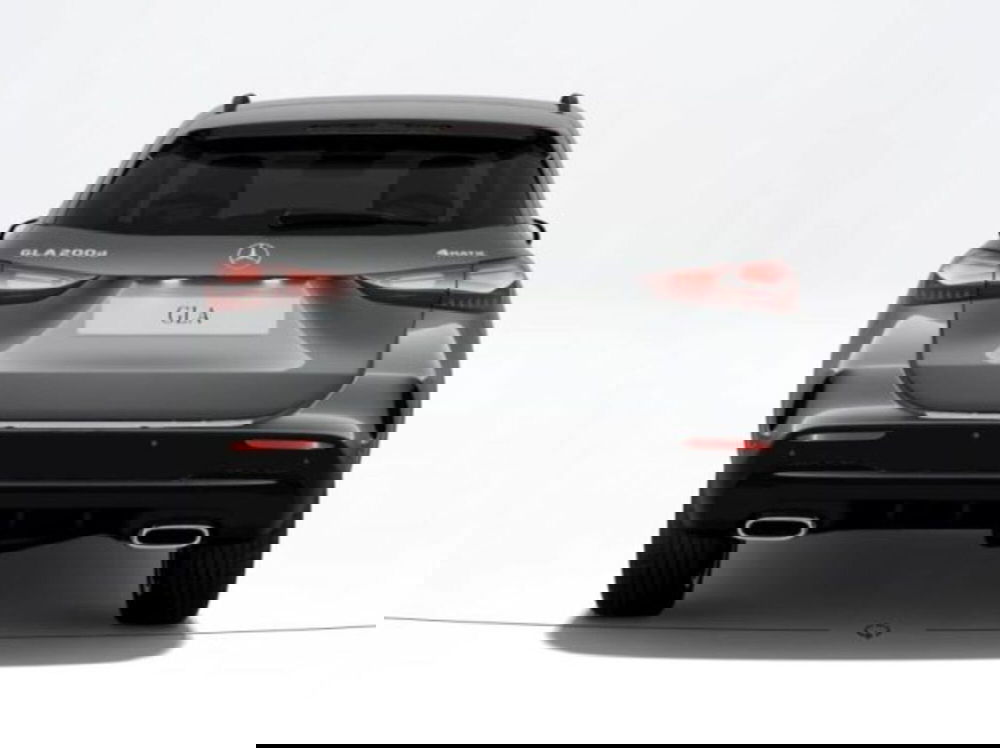 Mercedes-Benz GLA SUV nuova a Verona (4)