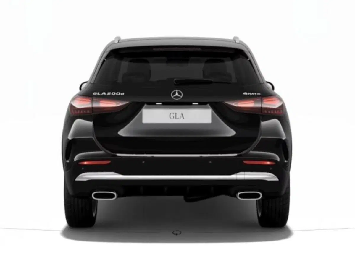 Mercedes-Benz GLA SUV nuova a Verona (4)