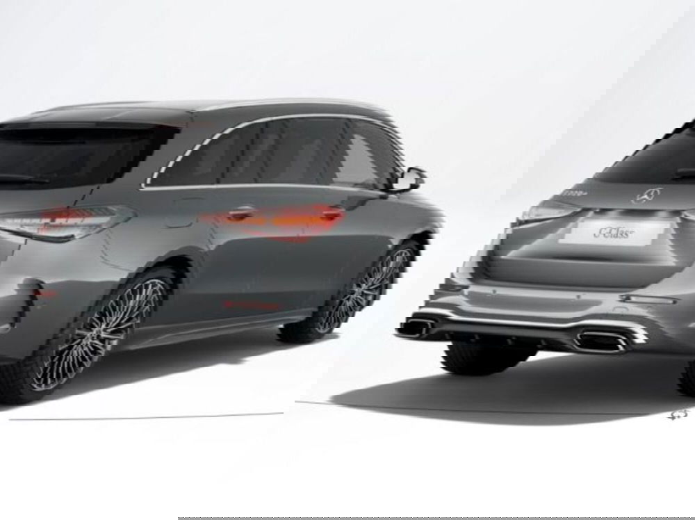 Mercedes-Benz Classe C Station Wagon nuova a Verona (2)