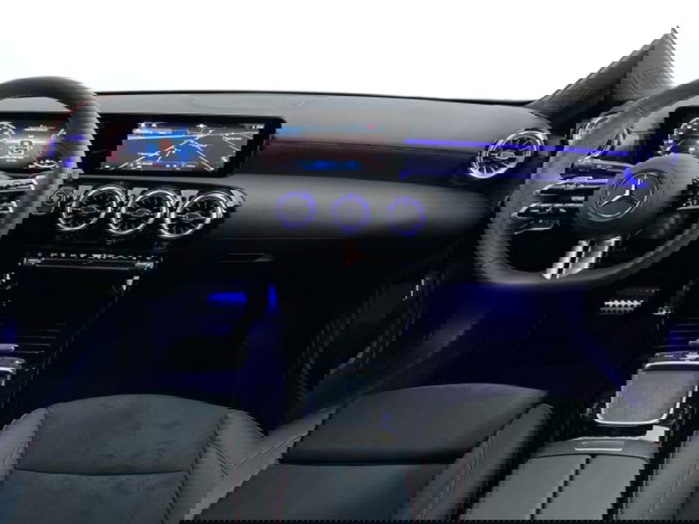 Mercedes-Benz Classe A Sedan nuova a Verona (9)