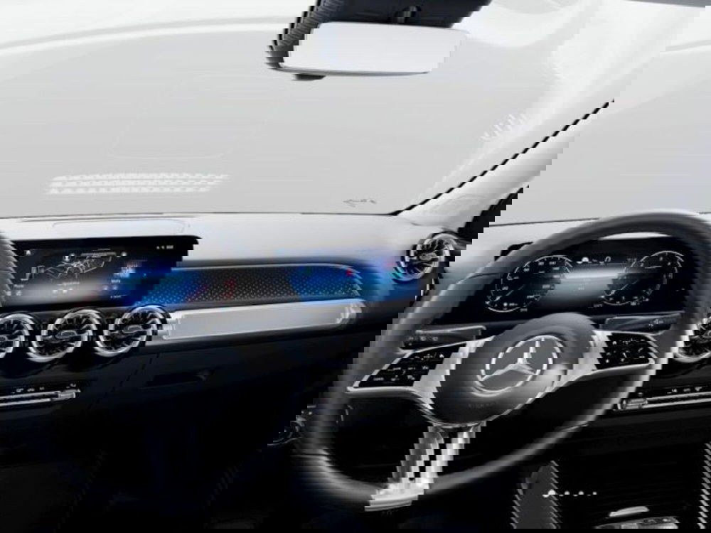 Mercedes-Benz GLB nuova a Verona (7)