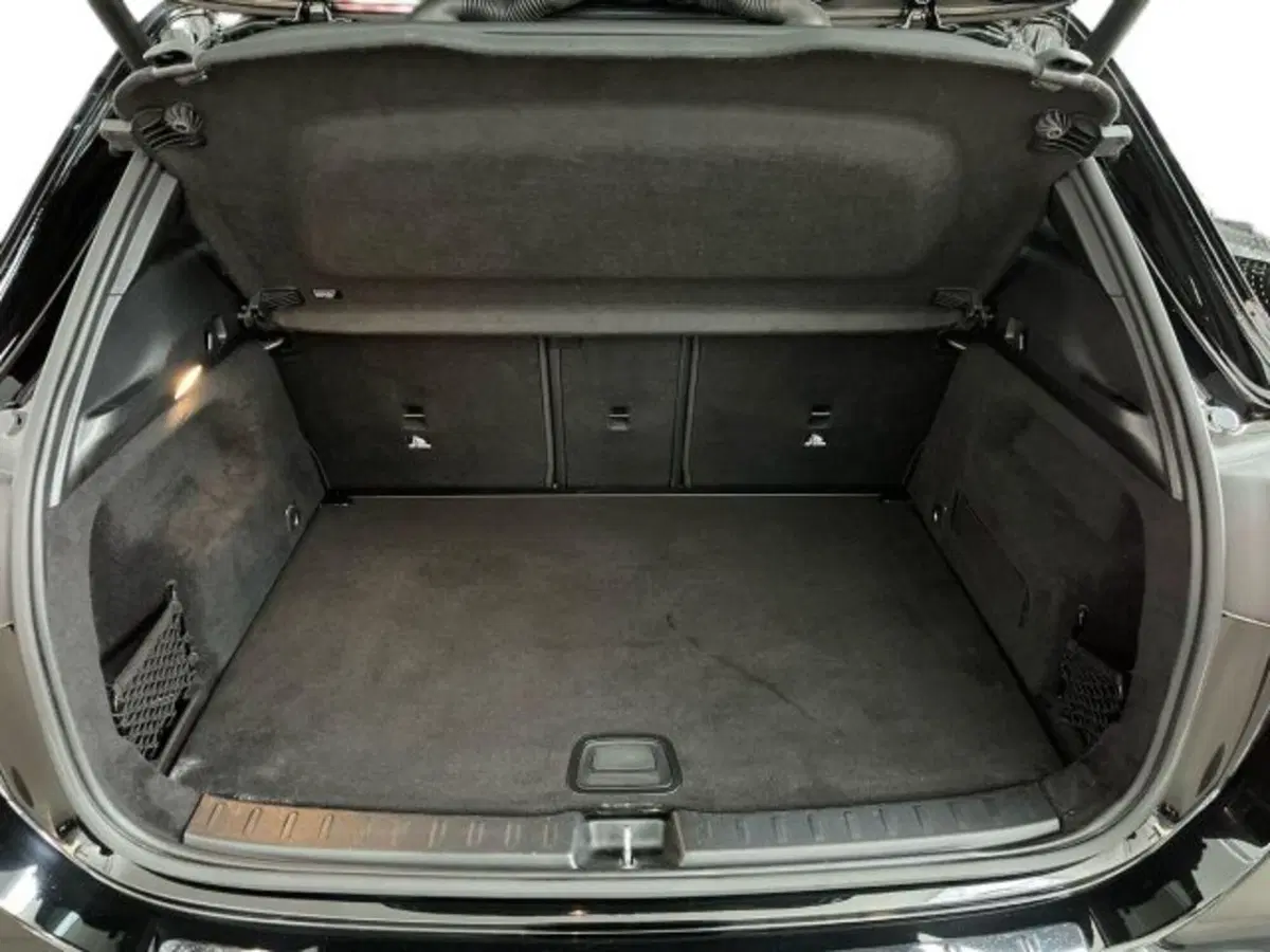 Mercedes-Benz GLA SUV nuova a Verona (8)