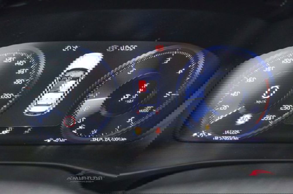 Volvo XC40 usata a Perugia (13)