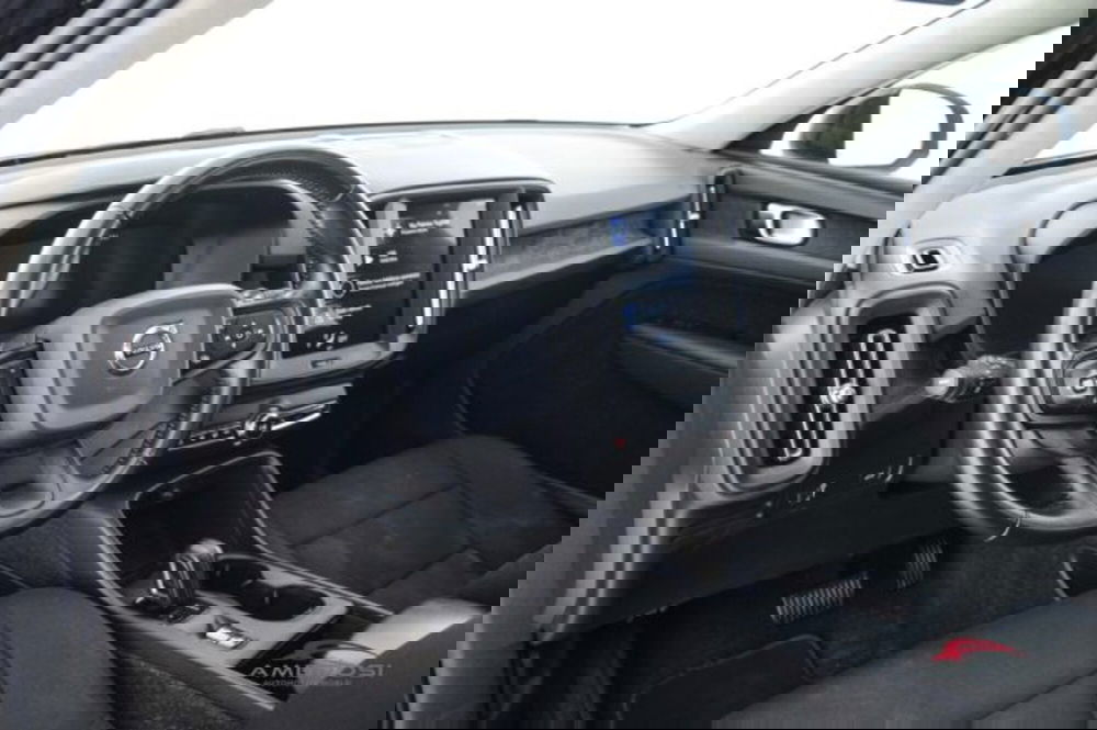 Volvo XC40 usata a Perugia (8)