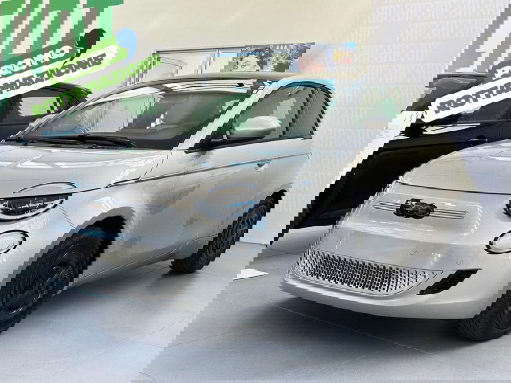 Fiat 500e nuova a Sondrio