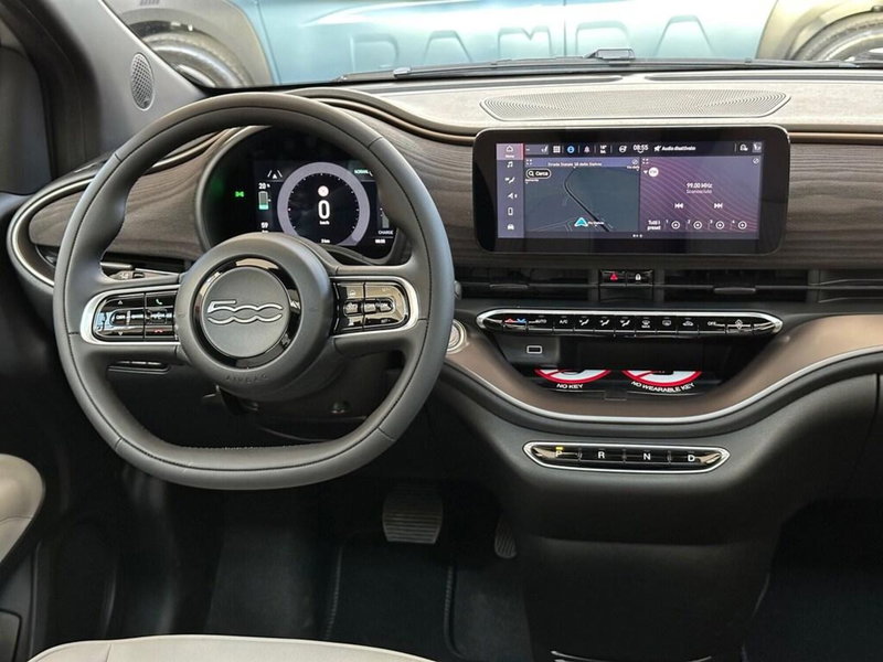 Fiat 500 Cabrio nuova a Sondrio (11)