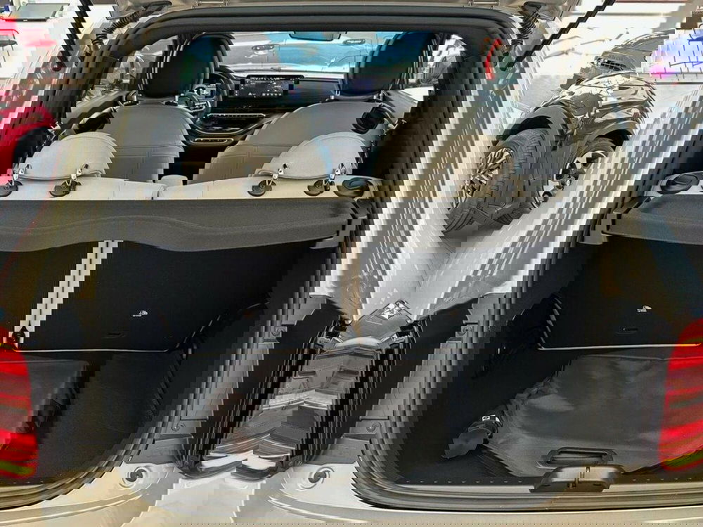 Fiat 500e nuova a Sondrio (14)