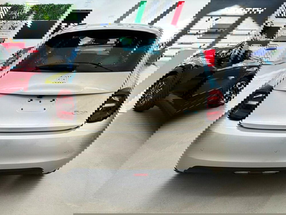 Fiat 500e nuova a Sondrio (3)