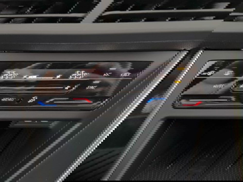 Volkswagen Polo nuova a Vicenza (15)