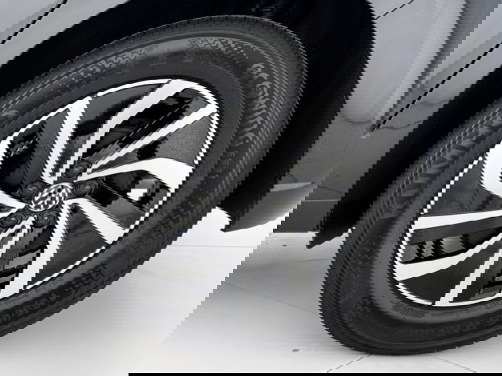 Volkswagen Polo nuova a Vicenza (6)