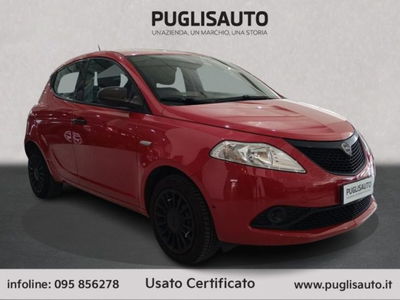 Lancia Ypsilon 1.0 FireFly 5 porte S&amp;S Hybrid Ecochic Silver del 2020 usata a Belpasso