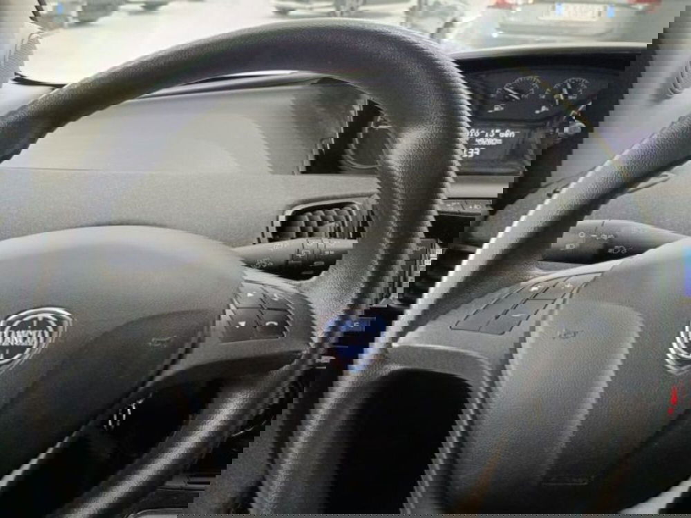 Lancia Ypsilon usata a Catania (17)