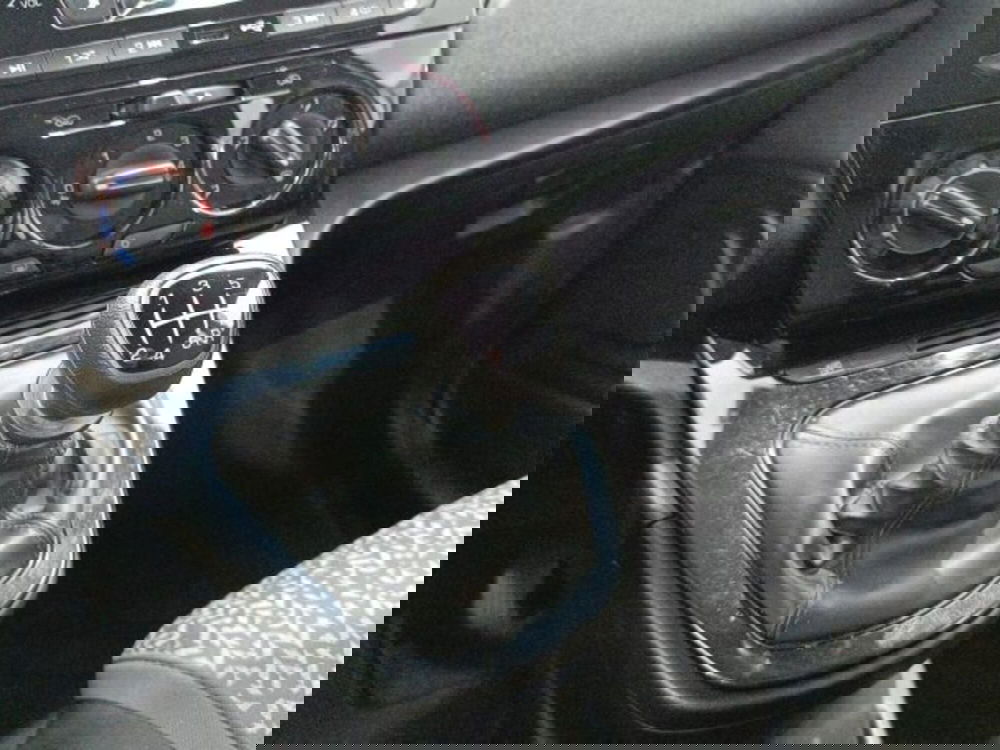 Lancia Ypsilon usata a Catania (8)