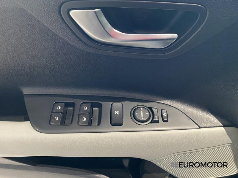 Kia Stonic usata a Bari (11)