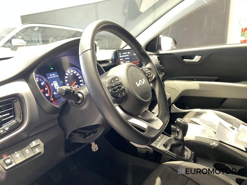 Kia Stonic usata a Bari (12)