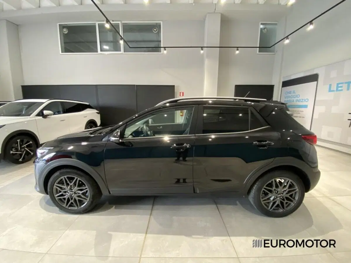 Kia Stonic usata a Bari (9)