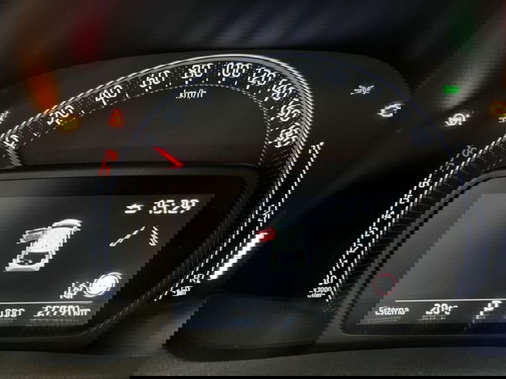 Toyota Aygo X usata a Prato (12)