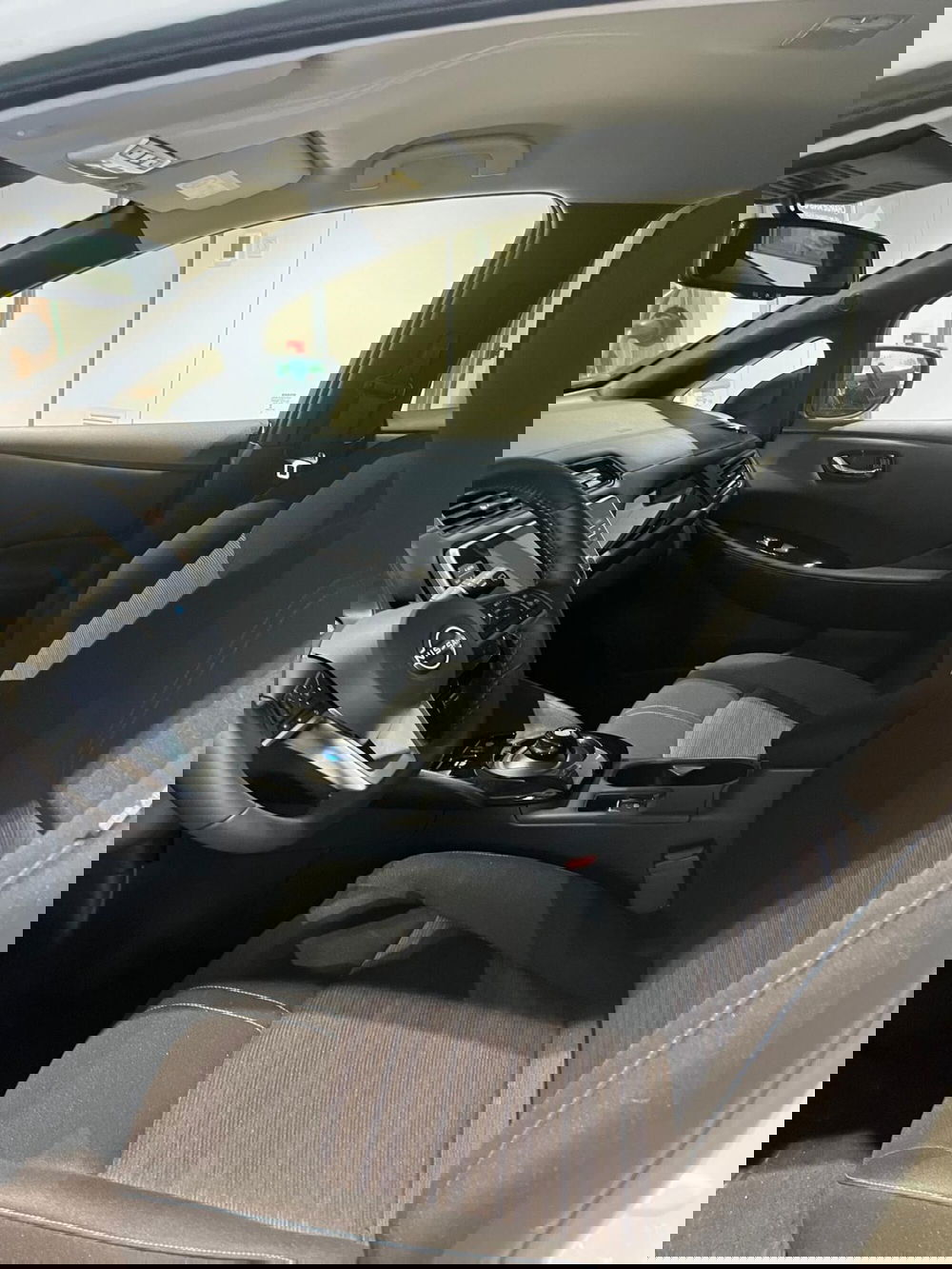 Nissan Leaf nuova a Cagliari (10)