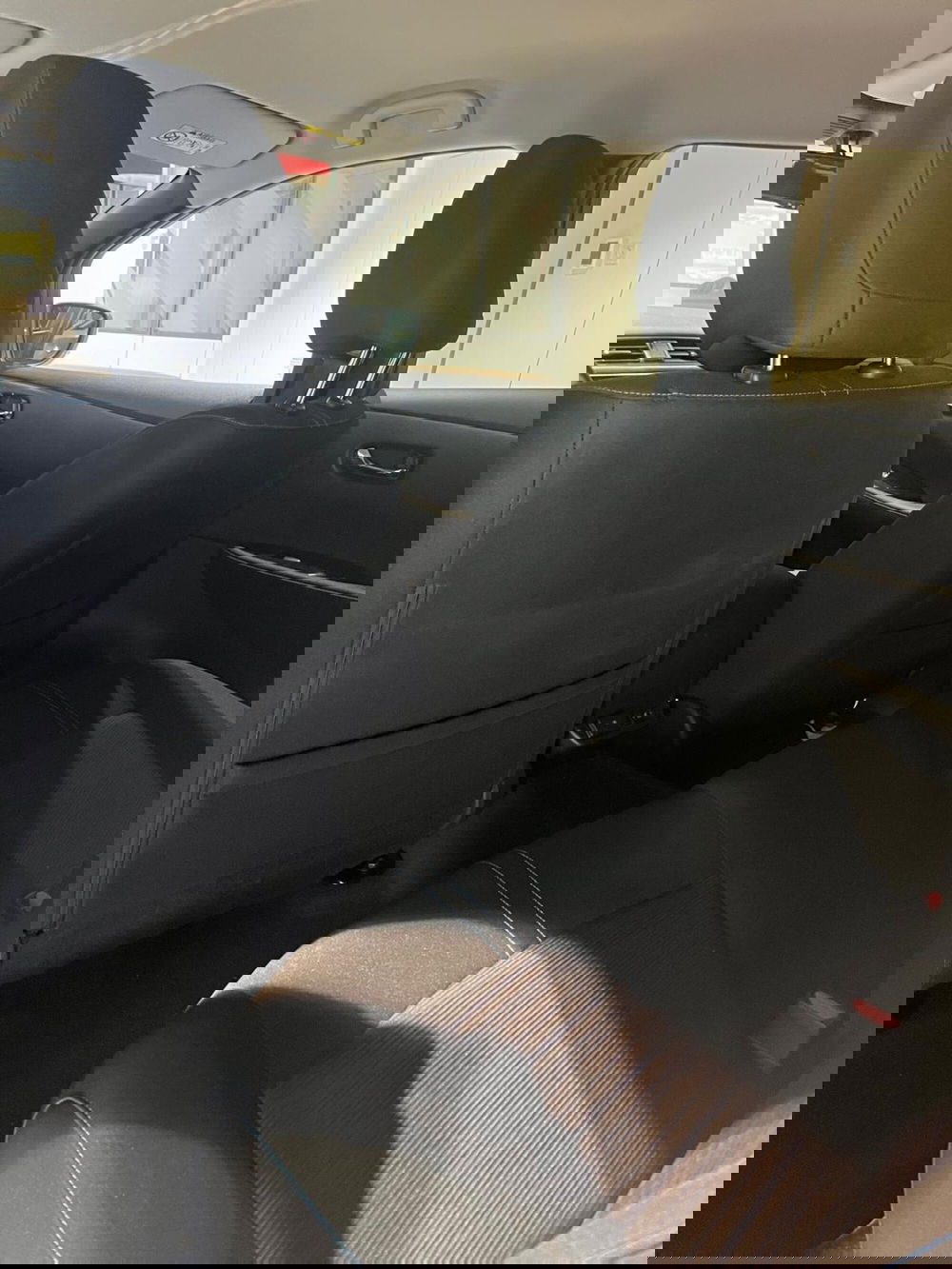 Nissan Leaf nuova a Cagliari (17)