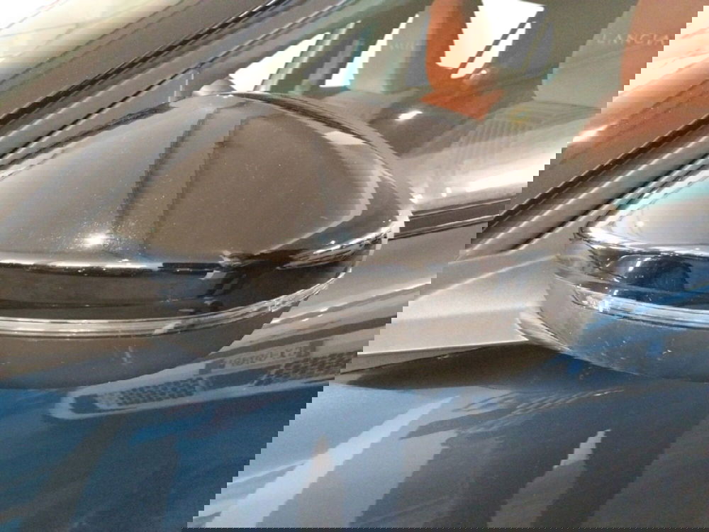 Lancia Ypsilon usata a Brindisi (12)