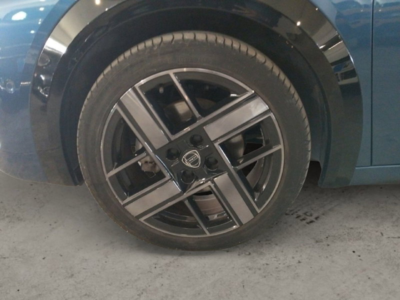 Lancia Ypsilon usata a Brindisi (14)