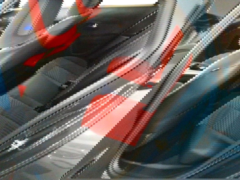 Lancia Ypsilon usata a Brindisi (19)