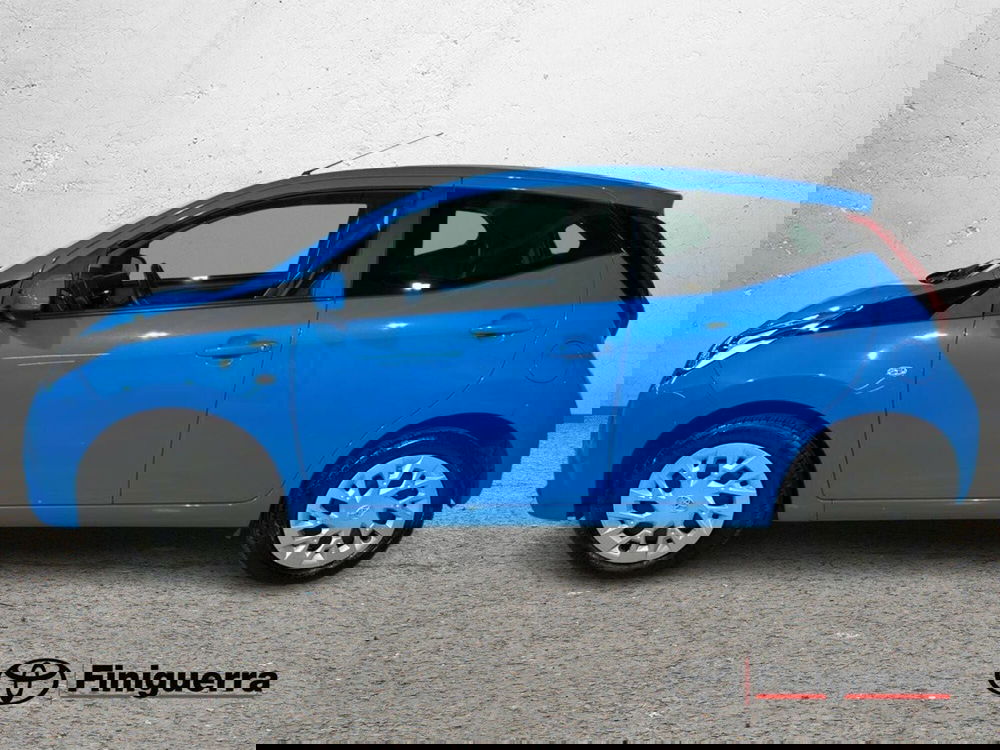 Toyota Aygo usata a Lecco (6)