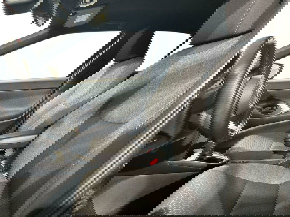 Toyota Yaris Cross usata a Lecco (11)