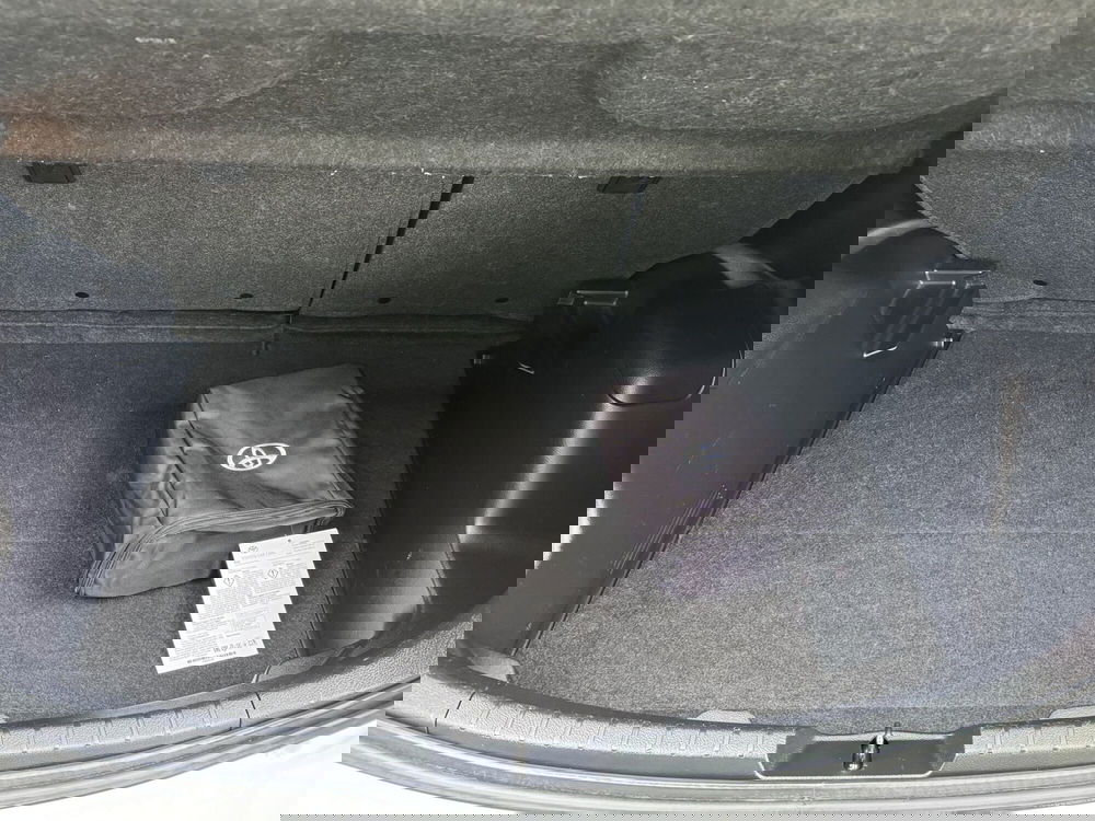 Toyota Yaris usata a Como (10)