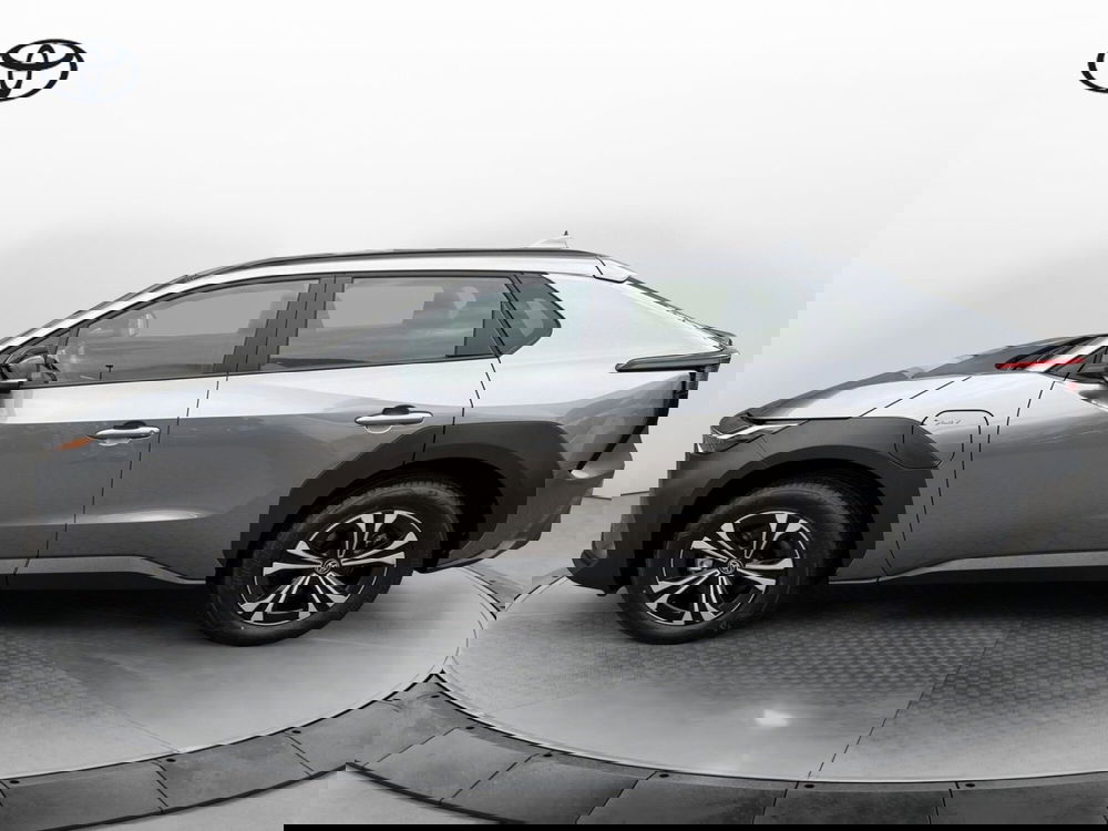 Toyota bZ4X nuova a Como (3)