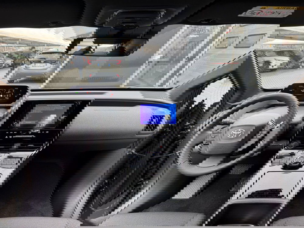 Toyota bZ4X nuova a Como (7)