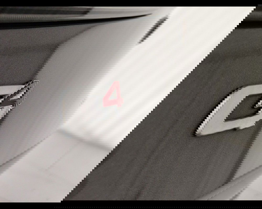 Alfa Romeo Stelvio usata a Caserta (10)