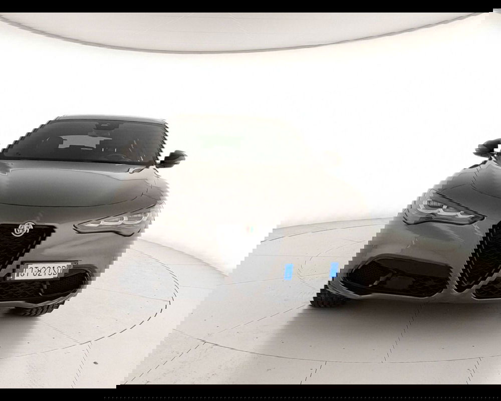 Alfa Romeo Stelvio usata a Caserta (2)